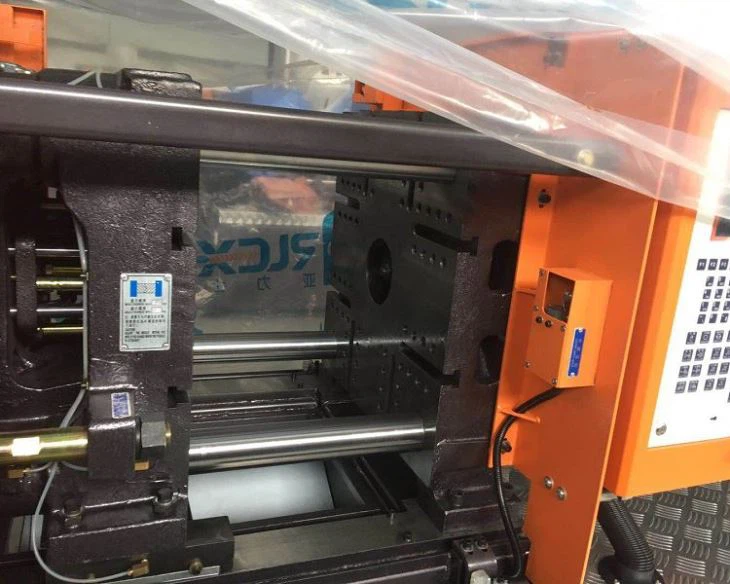 Automatic Plastic Bottle Cap Injection Moulding Making Machine4(001)