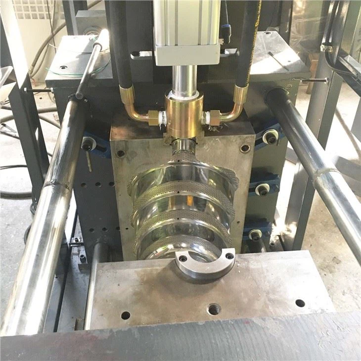 NEW Design 5 Gallon PET Blowing Machine